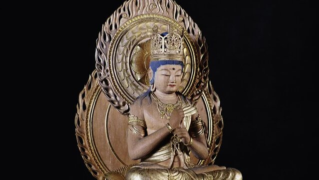 大日如来の仏像