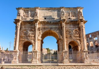 Fototapeta na wymiar Arch of Constantine (Arco di Constantino) near Colloseum (Coliseum), Rome, Italy