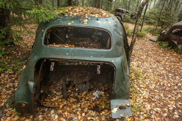 old rusty car