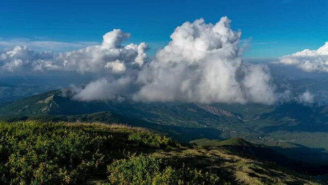 Timelapse of cloud over the plains from the top of Mount Cusna (Italy)