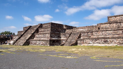 Fototapeta na wymiar Platforms along the Avenue of the Dead, in the ruins of Teotihuacan, near Mexico City