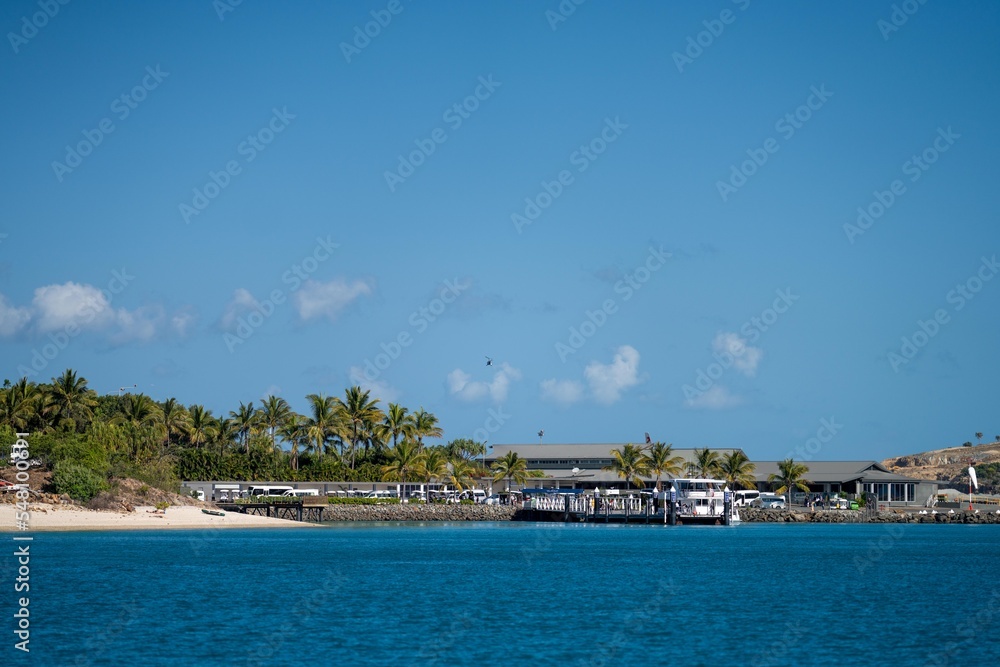 Wall mural tourist boats and tour boats in the whitsundays queensland, australia. travellers on the great barri