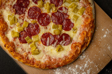 Pizza with salami, Pepperoni