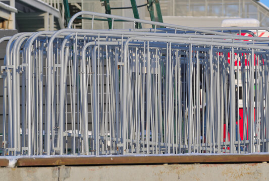 Temporary mobile fences on the construction site © vladimir subbotin