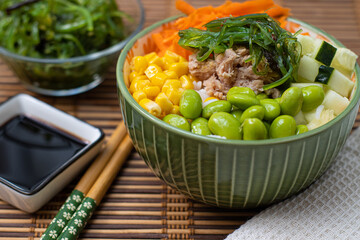 Poke with tunna and veggies
