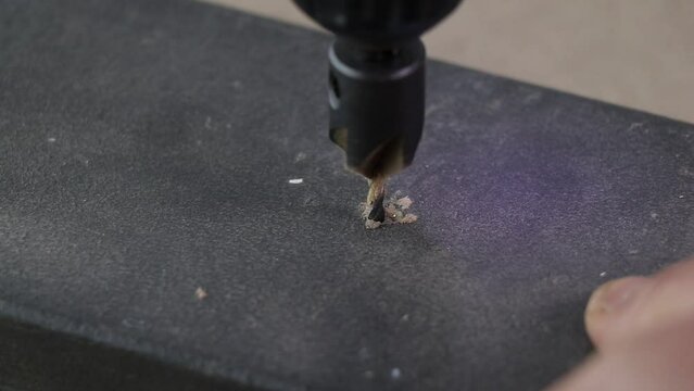 Drilling and countersinking with a countersunk drill