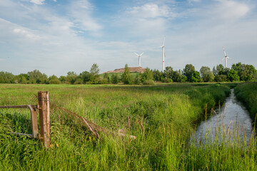 Am Weg zum Waller Feldmarksee, Bremen. 