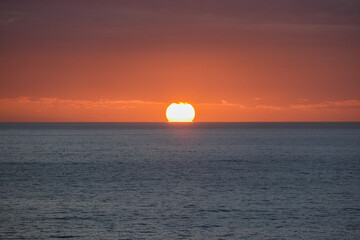 Beautiful horizon sunrise sunset dusk dawn twilight blue hour over ocean sea with sea gulls nature...