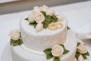 white wedding cake - 548319406