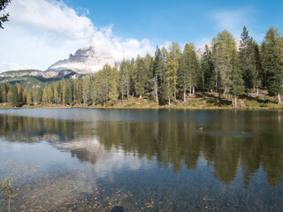 Fototapeta na wymiar A sunny autumn day along Lake Antorno, Dolomites, Italy.