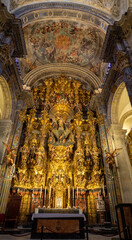 Fototapeta na wymiar High altar of the Iglesia Colegial del Divino Salvador, Seville
