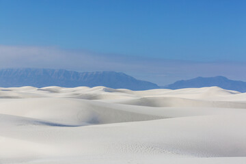 Fototapeta na wymiar White sand dunes