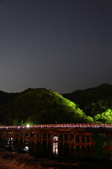 渡月橋　嵐山　京都　日本