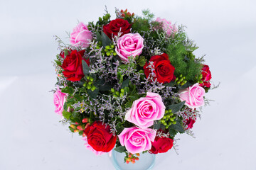 Clear picture of bouquet made in a circle shape, very beautiful.