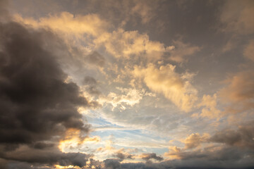 Fototapeta na wymiar Clouds in the sky at sunset