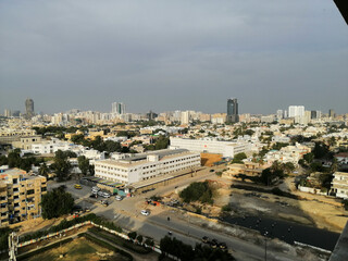 Obraz premium An aerial view of Karachi's most populated area.An aerial view of Karachi's most populated area.