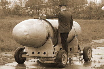 Obraz premium Member of history club wears historical Soviet uniform during historical reenactment 