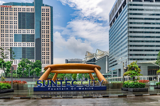 Southeast Asia, Singapore, November, 2022: Suntec city and Fountain of Wealth at Singapore. Fountain of Wealth is a popular attraction in Suntec City