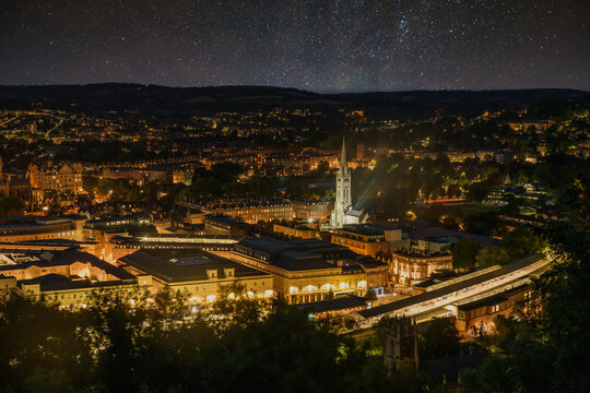 Fototapeta Beautiful historical city of Bath in England UK, captured at night