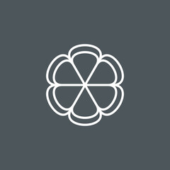 four clover symbol