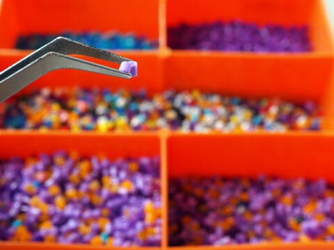 Close-up tweezers with a perler bead
