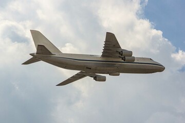 Heavy long-haul transport aircraft An-124-100 