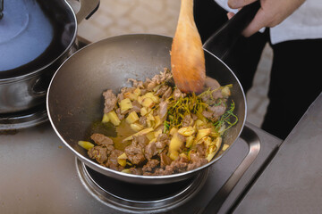 Stiring stuffing ingredients
