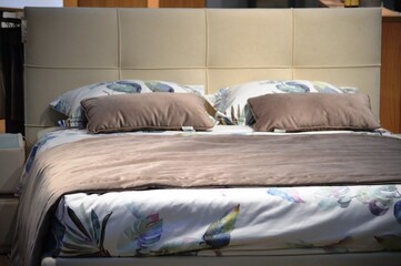 Fototapeta na wymiar bed in a bedroom
