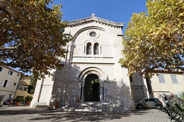 Fototapeta na wymiar L'église Saint Michel, ville de Cassis, département des Bouches du Rhône, France