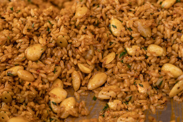 Stuffing rice with almonds 1