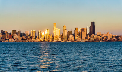 Twilight_Skyline_Reflections 2