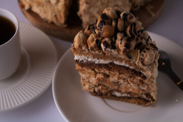 photo white coffee cup and cake