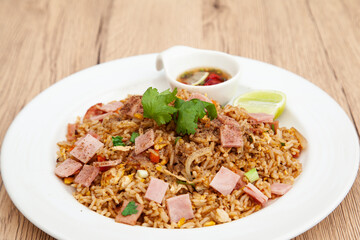 Chinese fried rice with ham and egg