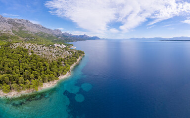 Obraz premium Croatia - beautiful Mediterranean coast landscape in Dalmatia. Zivogosce beach - Adriatic Sea.