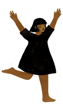 Ni&ntilde;a morena con vestido negro saltando