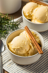 Homemade Christmas Eggnog Ice Cream