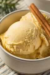 Homemade Christmas Eggnog Ice Cream