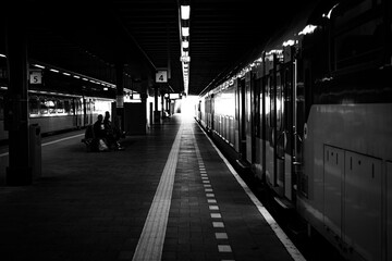 Fototapeta na wymiar subway station in the night