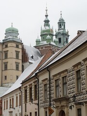 Fototapeta na wymiar Wawel Castle view from kanonicza street