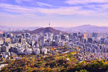 A bird's-eye view of the metropolis of Seoul from the top of the mountain, 산위에서...