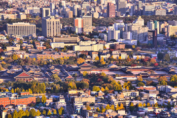 A bird's-eye view of the metropolis of Seoul from the top of the mountain, 산위에서 내려다본 대도시 서울의 조감도