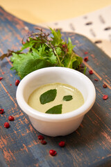 Baisil Sauce 