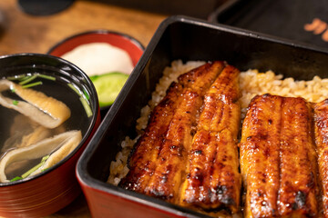 美味しそうなうな重