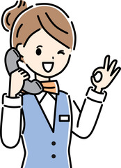 電話　ビジネスウーマン　オペレーター　OKサイン