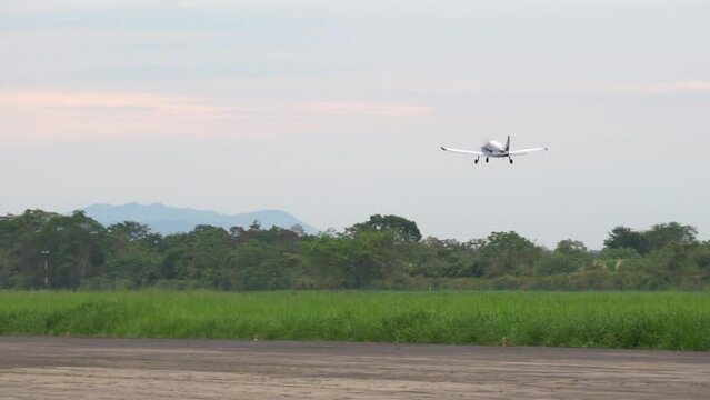 piper plane finishes take off in slow motion