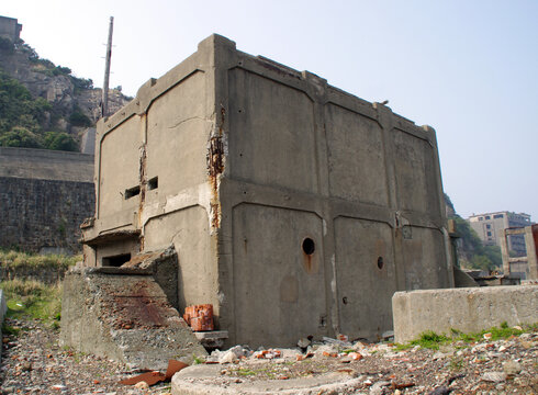 軍艦島または端島(長崎県)