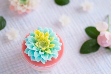 Beautiful flower shaped coconut milk jelly cake.

