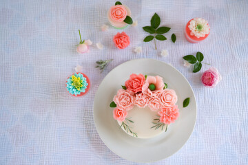 Fototapeta na wymiar Beautiful flower shaped coconut milk jelly cake. 