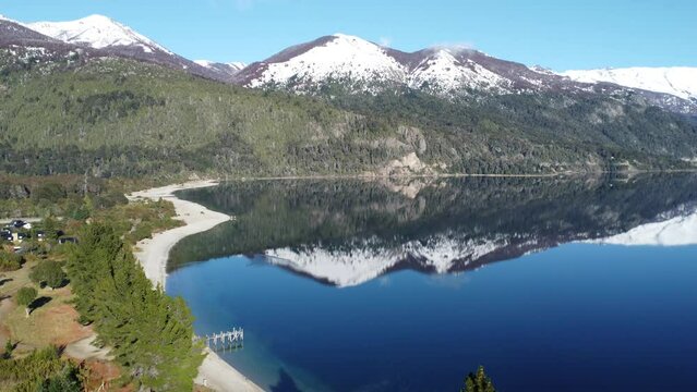 drone footage in lake in the mountains of Paytagônia, Argentina, 4K