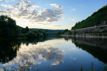 Obraz premium Weser transhipment point in Hann. Münden. View of the Weser with the surrounding nature. 